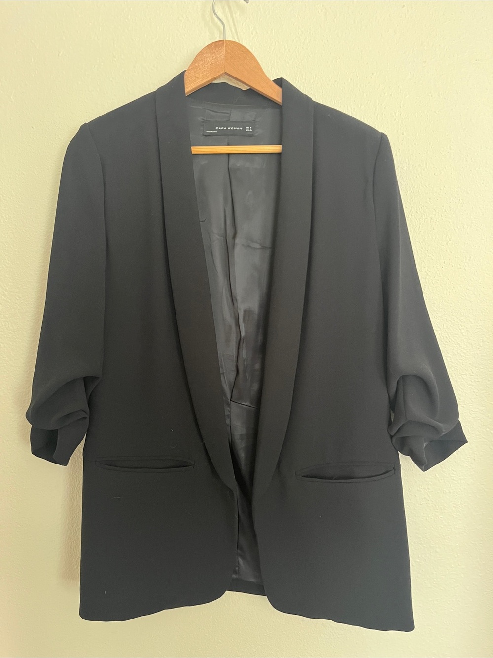 Zara Black Shawl-Lapel Blazer with Rolled Sleeves